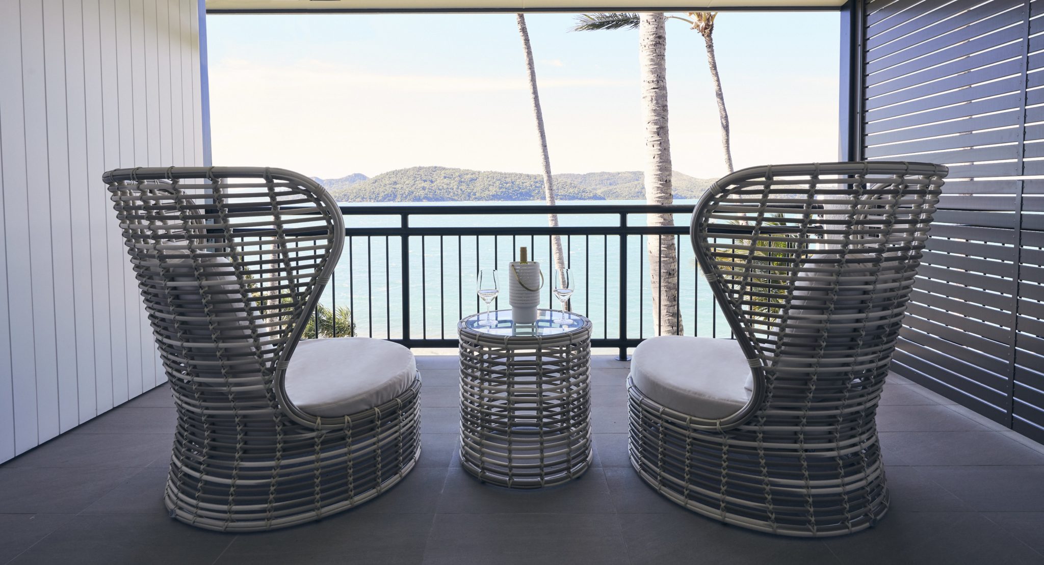 Daydream Island Resort Deluxe Ocean Terrace King Exterior