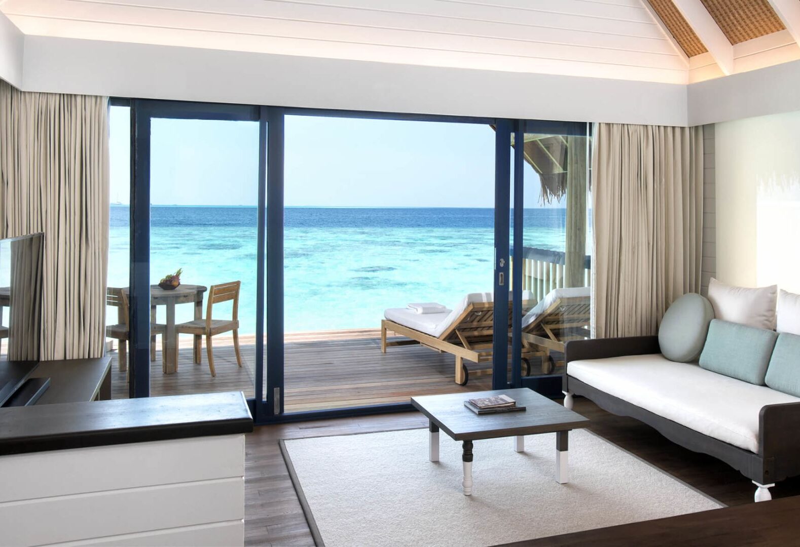 COMO Cocoa Island Dhoni Water Villa preview